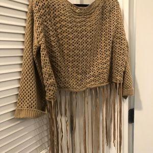 Umgee. Size M. Tan/brown.